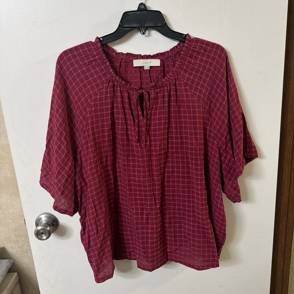 Loft Women's Blouse V Neck Tie Closure Ruffle Red Checked Flutter Sleeve Large